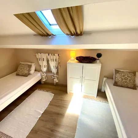 Appartement Paradiz *